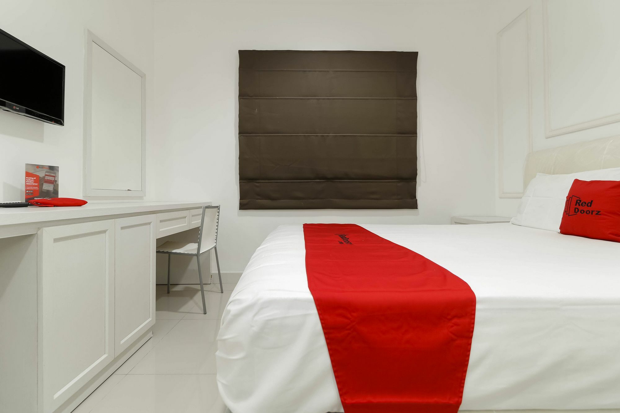 Reddoorz Plus @ Setiabudi Barat Jakarta Luaran gambar